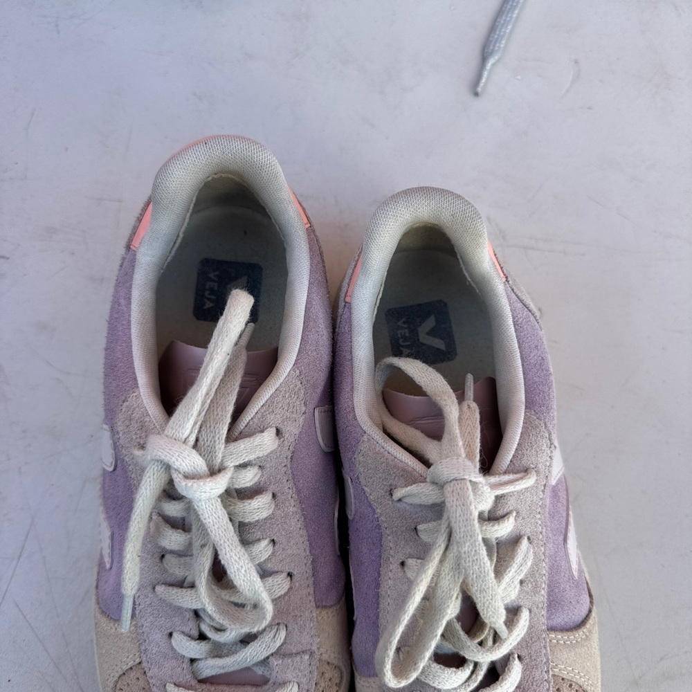 Veja size8.5 - Picture 4 of 7